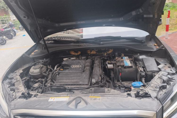 Used Audi Q2L 2020 35 TFSI Fashionable and Elegant Model Engine Bay