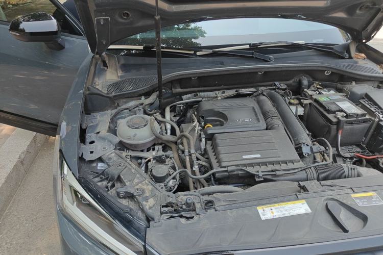 Used Audi Q2L 2020 35 TFSI Fashion Dynamic Model Engine Bay Right