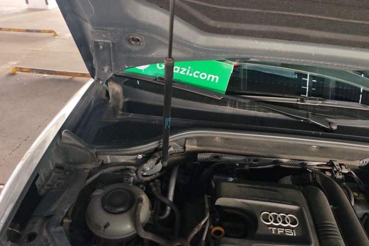 Used Audi Q2L 2020 35 TFSI Fashion Dynamic Model Engine Bay Right