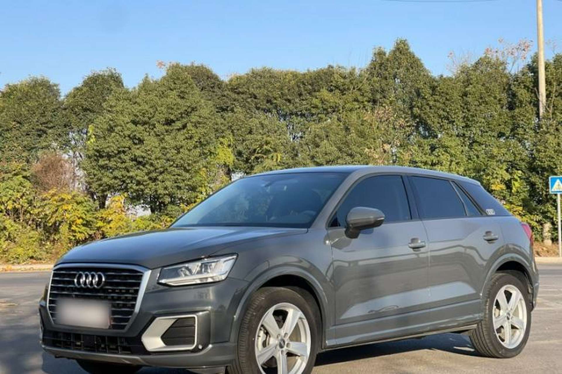 Used Audi Q2L 2020 35 TFSI Fashionable and Elegant Model Front Left 45 Deg