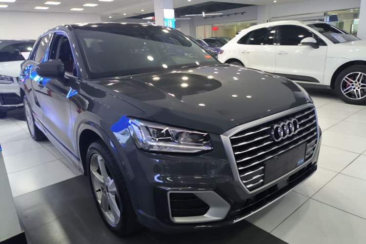 Used Audi Q2L 2020 35 TFSI Fashionable and Elegant Model Front Right 45 Deg