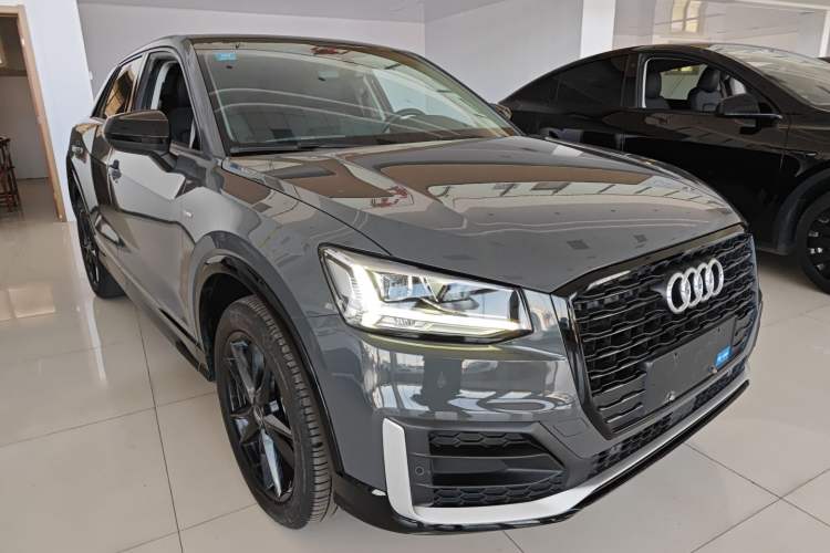 Used Audi Q2L 2020 35 TFSI Ambition Dynamic Edition Front Right 45 Deg