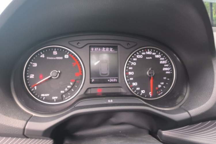 Used Audi Q2L 2020 35 TFSI Fashionable and Elegant Model Instrument Cluster