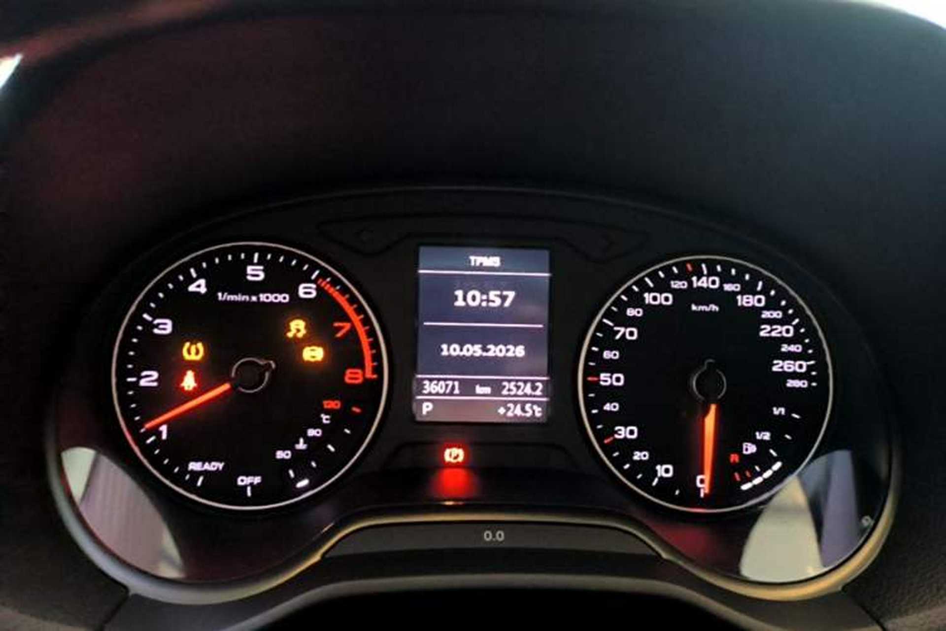 Used Audi Q2L 2020 35 TFSI Fashionable and Elegant Model Instrument Cluster