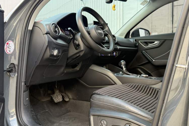 Used Audi Q2L 2020 35 TFSI Fashionable and Elegant Model Interior 2
