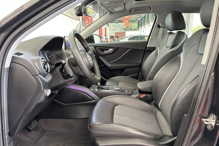 Used Audi Q2L 2020 35 TFSI Fashion Dynamic Model Interior 4