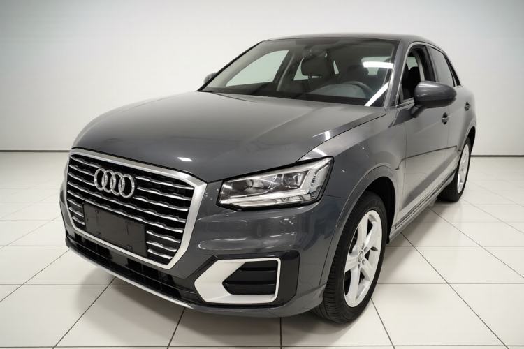 Used Audi Q2L 2020 35 TFSI Fashionable and Elegant Model Guazi used car, China used car export, Used car for sale, Used cars, Cheapest cars for sale