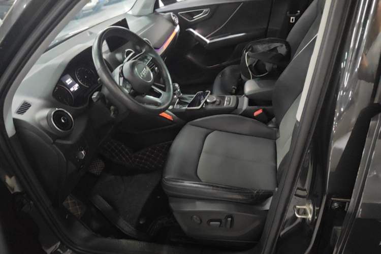 Used Audi Q2L 2020 35 TFSI Fashionable and Elegant Model Left Front Seat