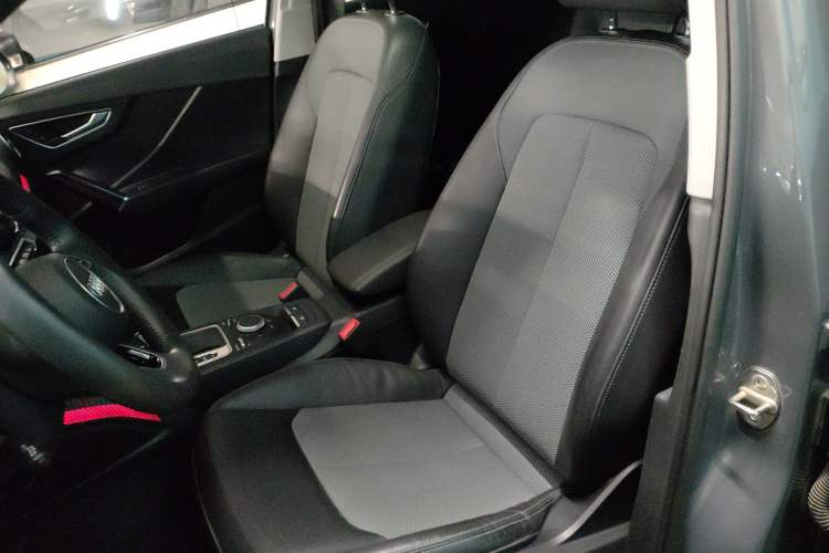 Used Audi Q2L 2020 35 TFSI Fashionable and Elegant Model Left Front Seat
