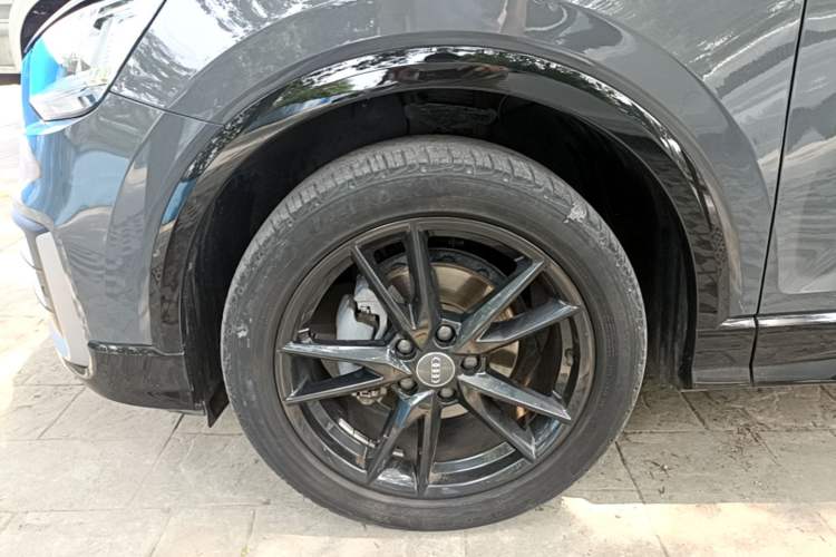 Used Audi Q2L 2020 35 TFSI Fashion Dynamic Model Left Front Wheel Hub