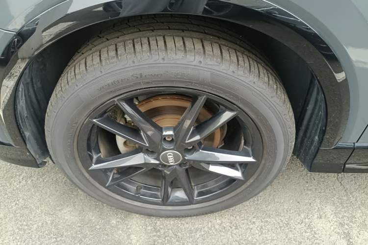 Used Audi Q2L 2020 35 TFSI Ambition Dynamic Edition Left Front Wheel Hub