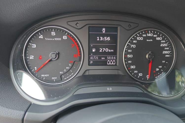 Used Audi Q2L 2020 35 TFSI Fashion Dynamic Model Odometer Close Up