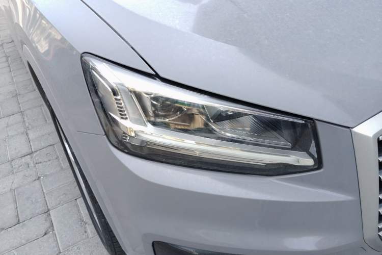 Used Audi Q2L 2020 35 TFSI Fashionable and Elegant Model Right Front Headlight