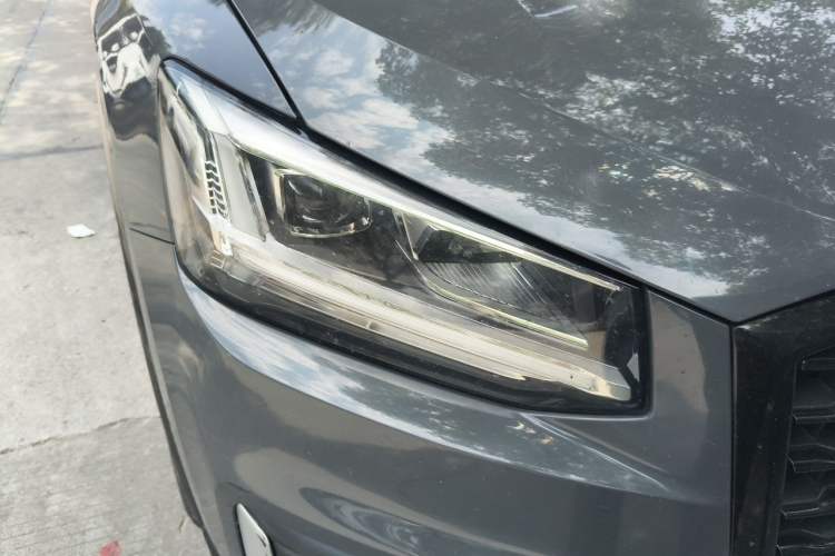 Used Audi Q2L 2020 35 TFSI Fashion Dynamic Model Right Front Headlight