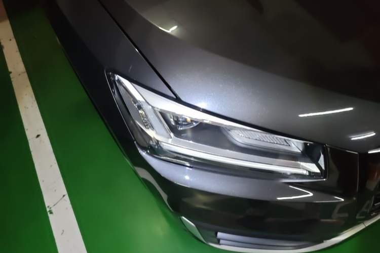 Used Audi Q2L 2020 35 TFSI Ambition Dynamic Edition Right Front Headlight