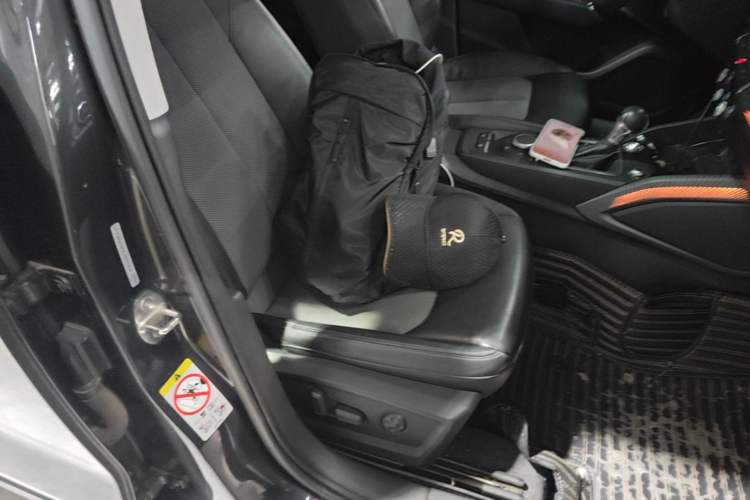 Used Audi Q2L 2020 35 TFSI Fashionable and Elegant Model Right Front Seat