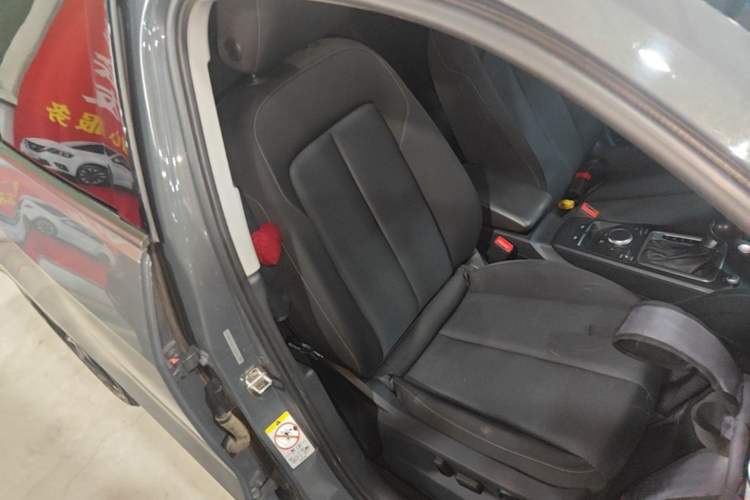 Used Audi Q2L 2020 35 TFSI Ambition Dynamic Edition Right Front Seat
