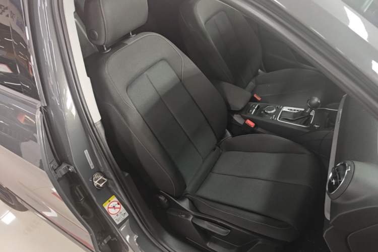 Used Audi Q2L 2020 35 TFSI Ambition Dynamic Edition Right Front Seat