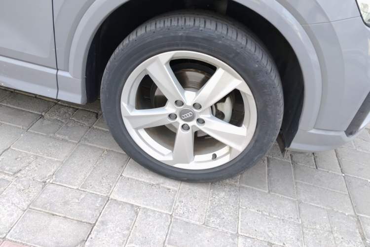 Used Audi Q2L 2020 35 TFSI Fashionable and Elegant Model Right Front Wheel Hub