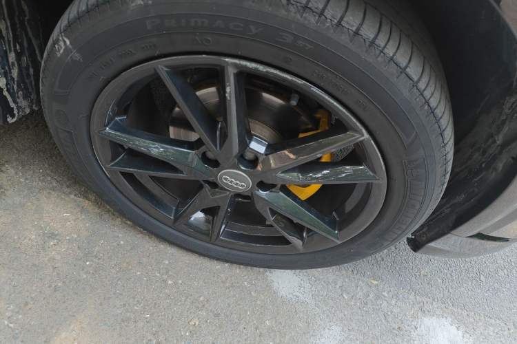 Used Audi Q2L 2020 35 TFSI Fashion Dynamic Model Right Front Wheel Hub