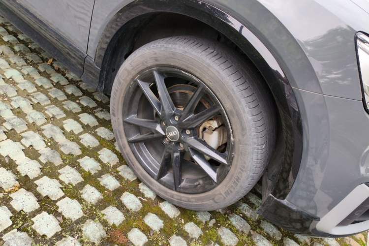 Used Audi Q2L 2020 35 TFSI Ambition Dynamic Edition Right Front Wheel Hub