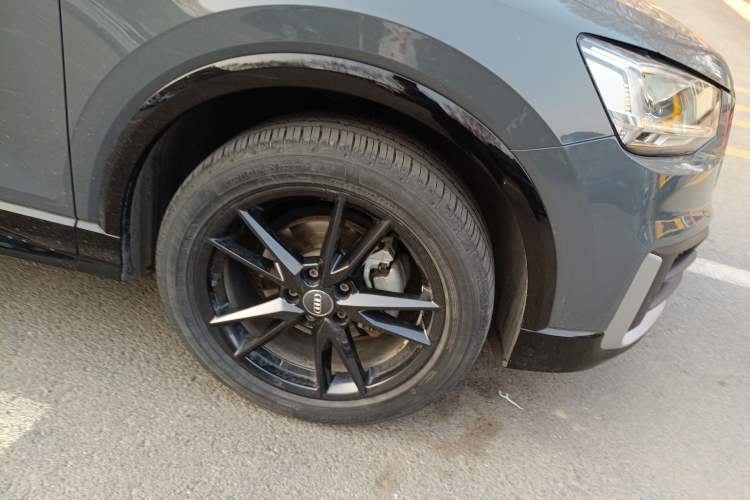 Used Audi Q2L 2020 35 TFSI Ambition Dynamic Edition Right Front Wheel Hub