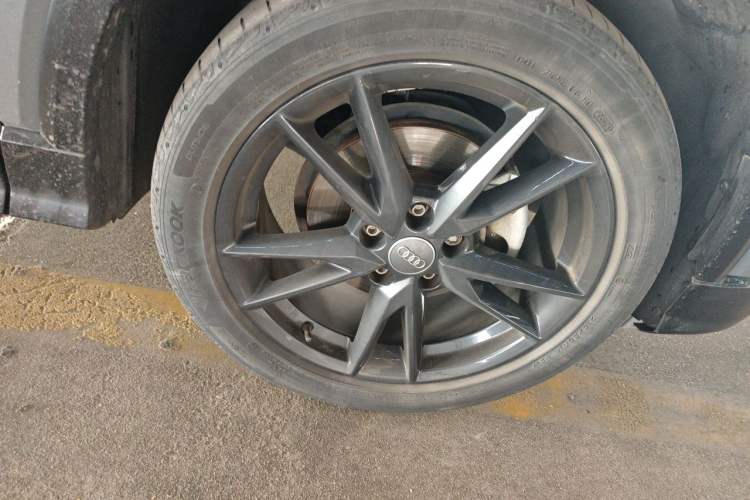 Used Audi Q2L 2020 35 TFSI Fashion Dynamic Model Right Front Wheel Hub