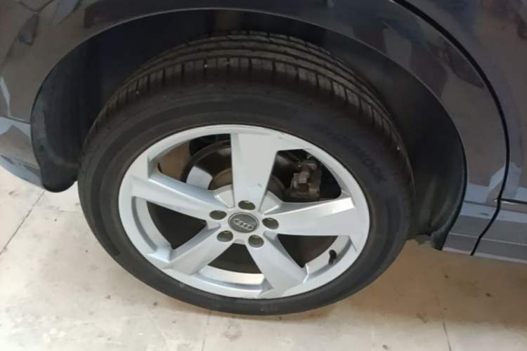 Used Audi Q2L 2020 35 TFSI Fashionable and Elegant Model Right Rear Wheel Hub