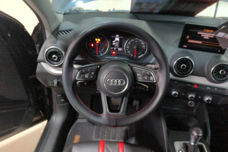 Used Audi Q2L 2020 35 TFSI Ambition Dynamic Edition Steering Wheel