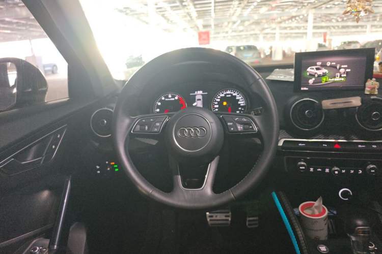 Used Audi Q2L 2020 35 TFSI Fashion Dynamic Model Steering Wheel