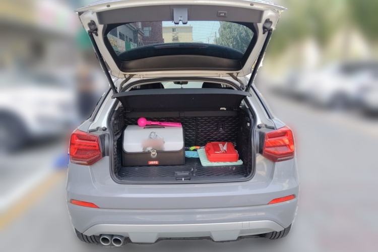 Used Audi Q2L 2020 35 TFSI Fashionable and Elegant Model Trunk