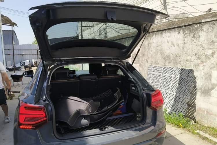 Used Audi Q2L 2020 35 TFSI Fashionable and Elegant Model Trunk