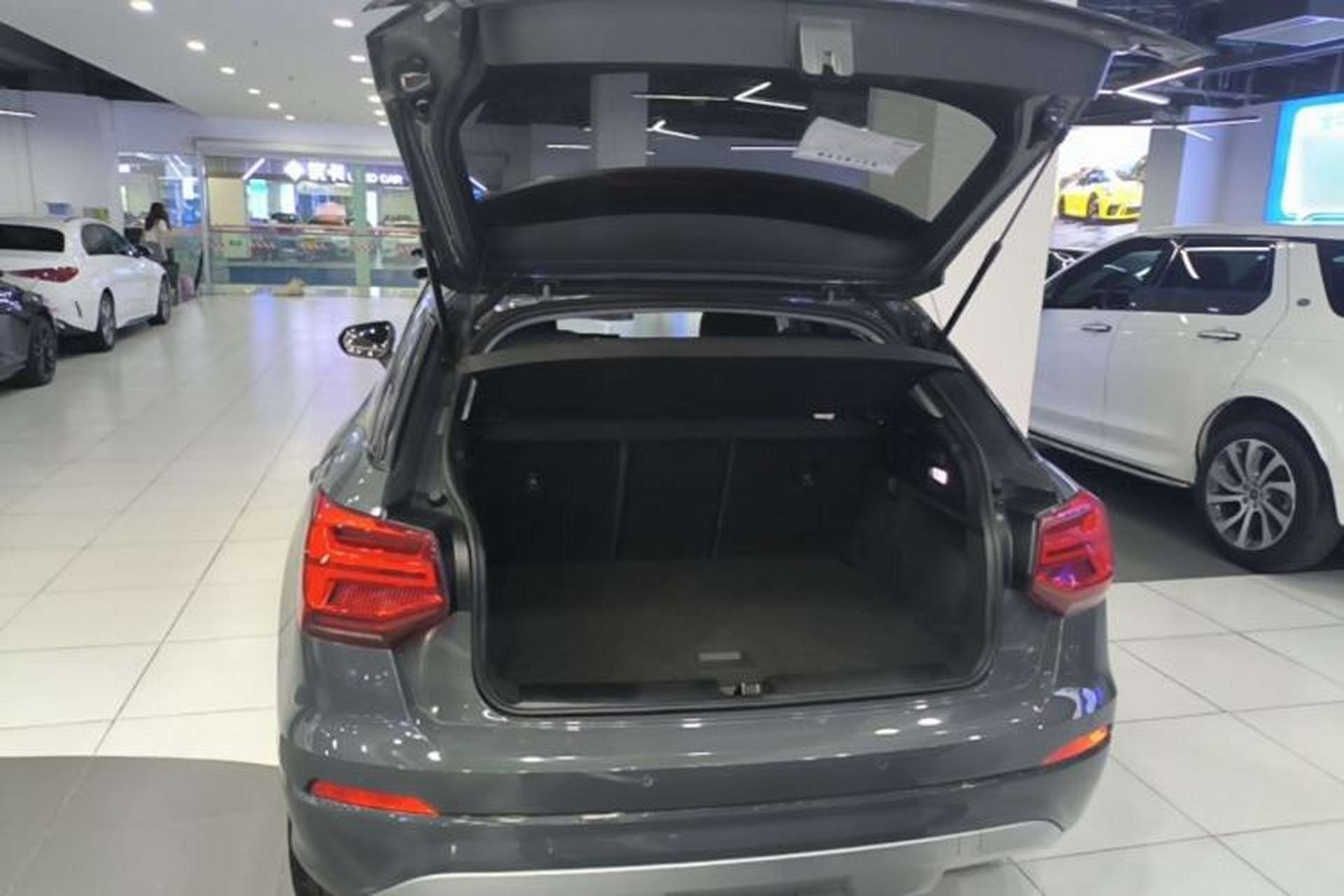 Used Audi Q2L 2020 35 TFSI Fashionable and Elegant Model Trunk