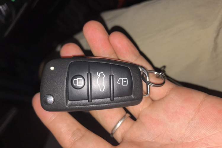 Used Audi Q2L 2020 35 TFSI Fashionable and Elegant Model Vehicle Key