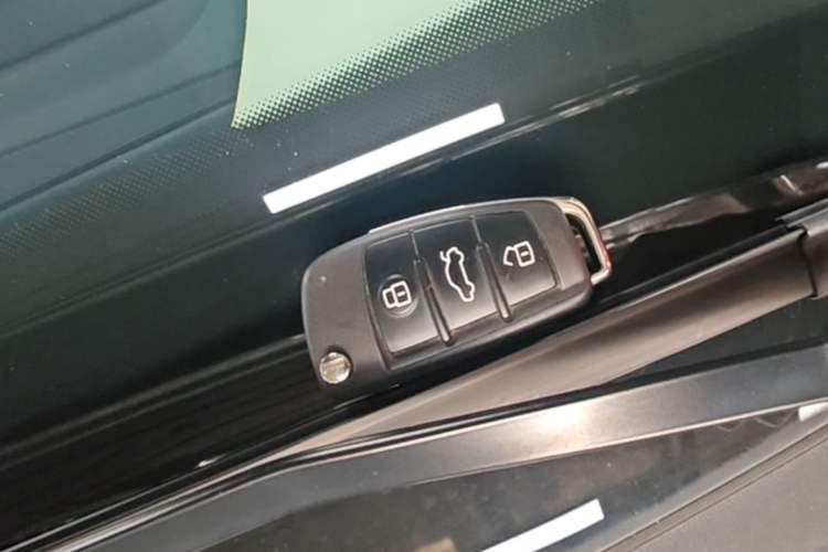 Used Audi Q2L 2020 35 TFSI Ambition Dynamic Edition Vehicle Key