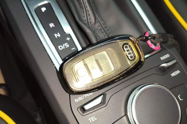 Used Audi Q2L 2020 35 TFSI Ambition Dynamic Edition Vehicle Key