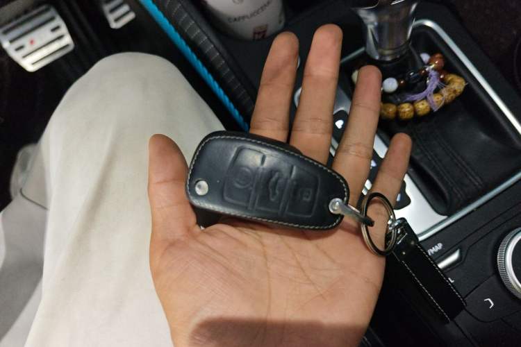 Used Audi Q2L 2020 35 TFSI Fashion Dynamic Model Vehicle Key