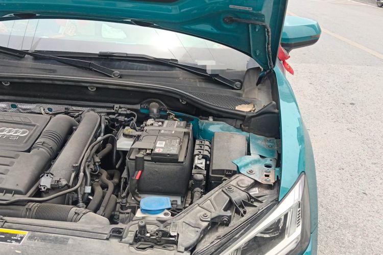 Used Audi Q2L 2020 35 TFSI Fashionable and Elegant Model Engine Bay Left