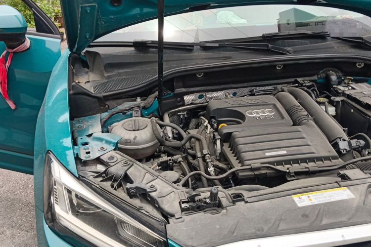 Used Audi Q2L 2020 35 TFSI Fashionable and Elegant Model Engine Bay Right
