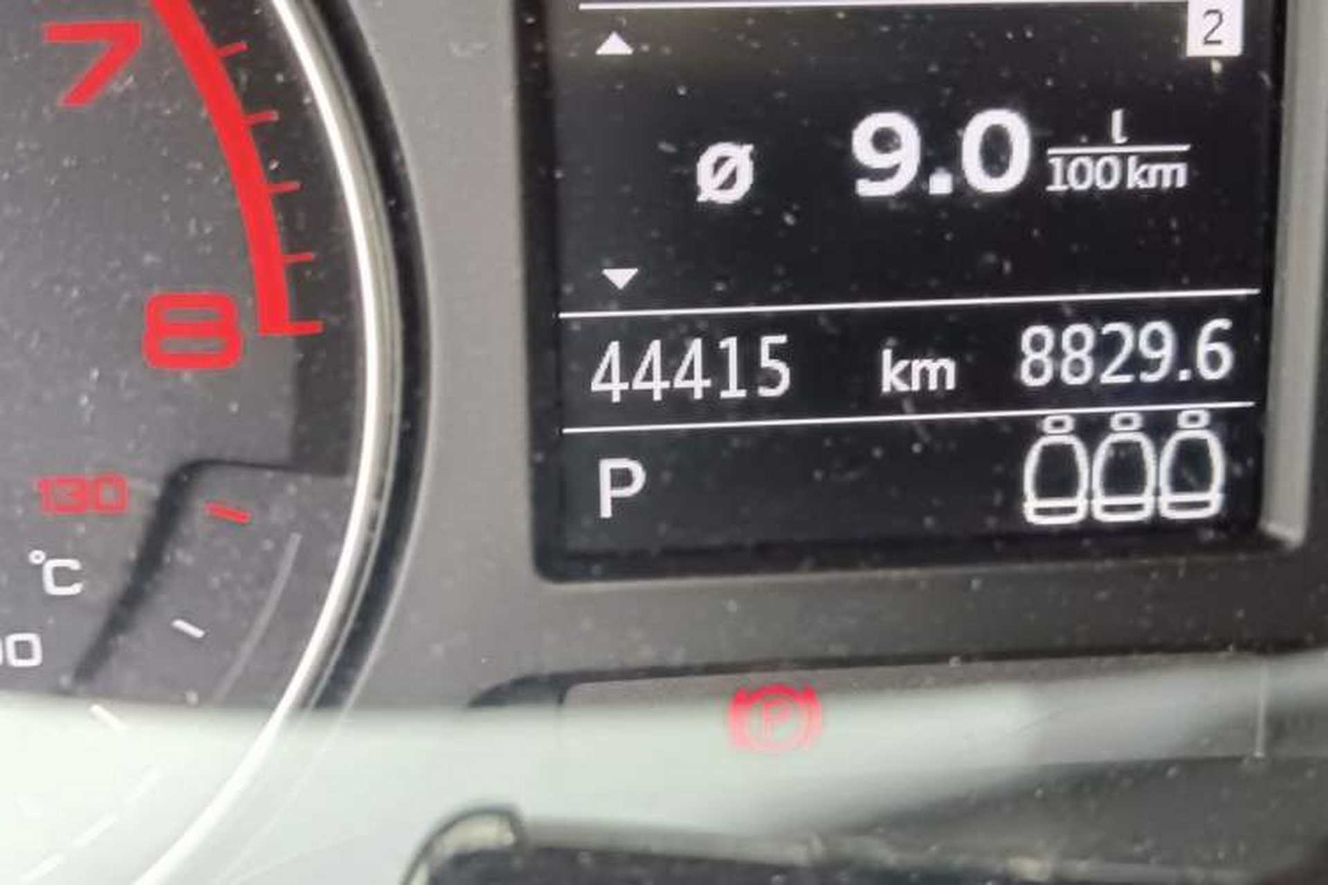 Used Audi Q2L 2020 35 TFSI Fashionable and Elegant Model Odometer Close Up