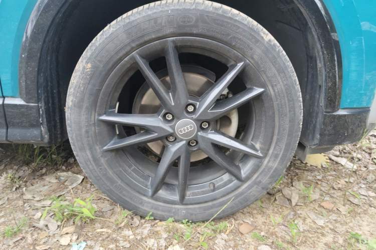 Used Audi Q2L 2020 35 TFSI Fashion Dynamic Model Right Front Wheel Hub