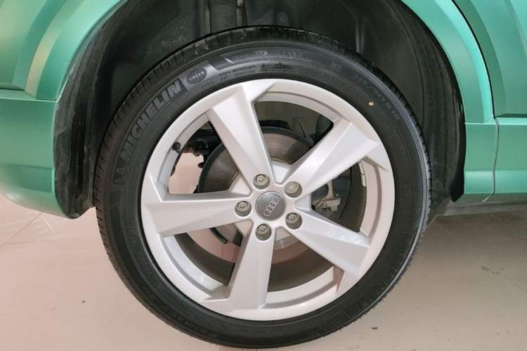Used Audi Q2L 2020 35 TFSI Fashionable and Elegant Model Right Rear Wheel Hub