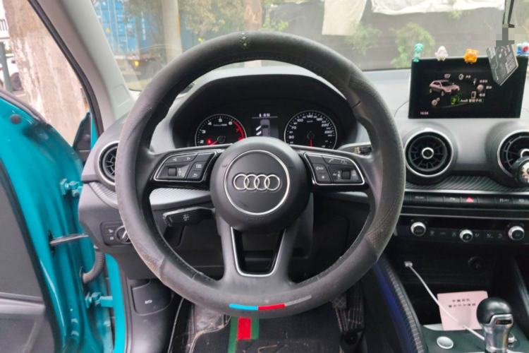 Used Audi Q2L 2020 35 TFSI Fashion Dynamic Model Steering Wheel