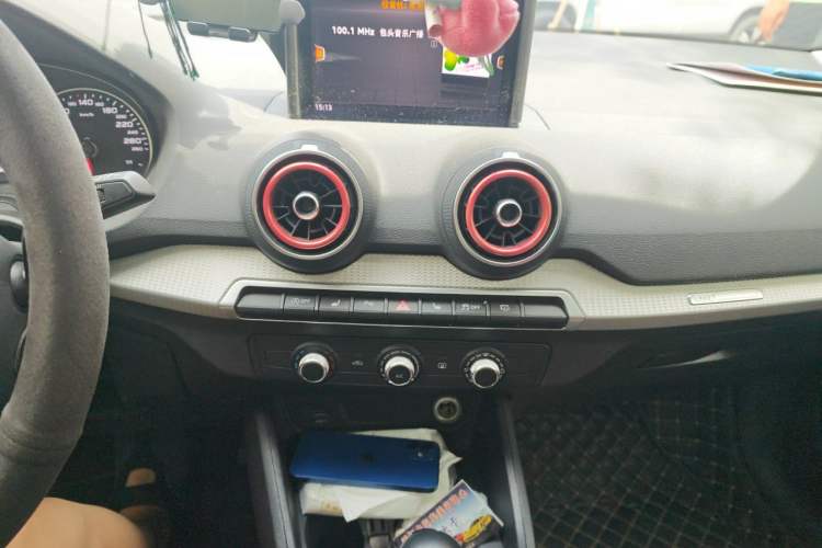 Used Audi Q2L 2020 35 TFSI Ambition Dynamic Edition Audio And AC Panel