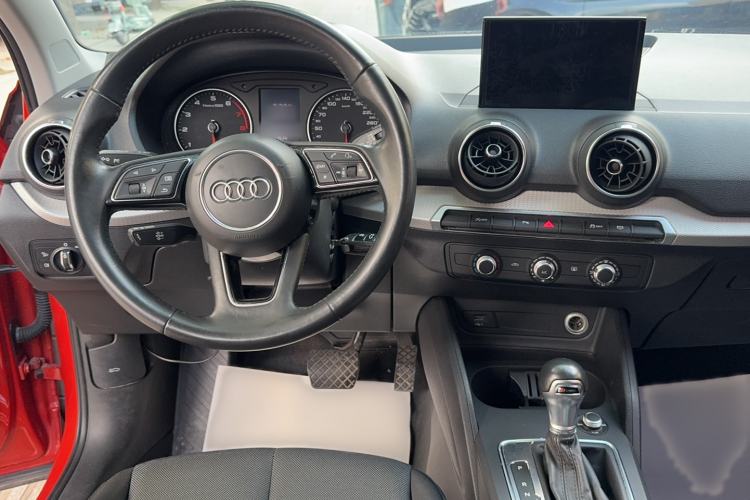 Used Audi Q2L 2020 35 TFSI Ambition Dynamic Edition Center Console