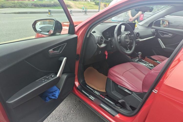 Used Audi Q2L 2020 35 TFSI Ambition Dynamic Edition Driver Seat