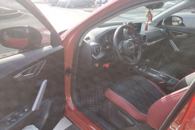 Used Audi Q2L 2020 35 TFSI Ambition Dynamic Edition Driver Seat