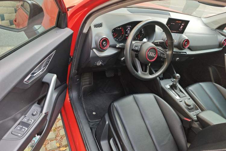 Used Audi Q2L 2020 35 TFSI Ambition Dynamic Edition Driver Seat