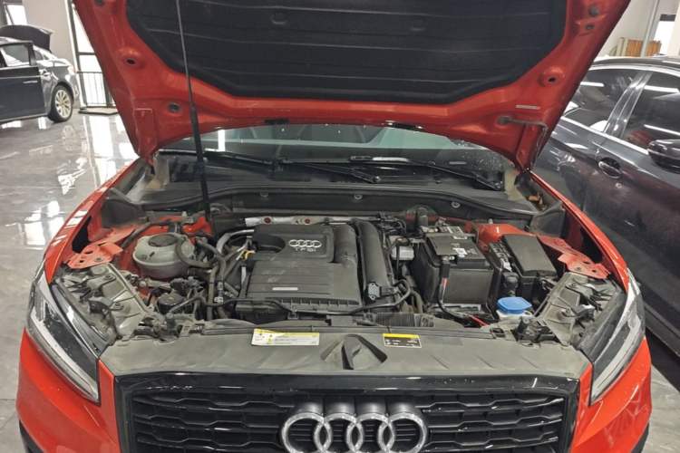 Used Audi Q2L 2020 35 TFSI Fashion Dynamic Model Engine Bay