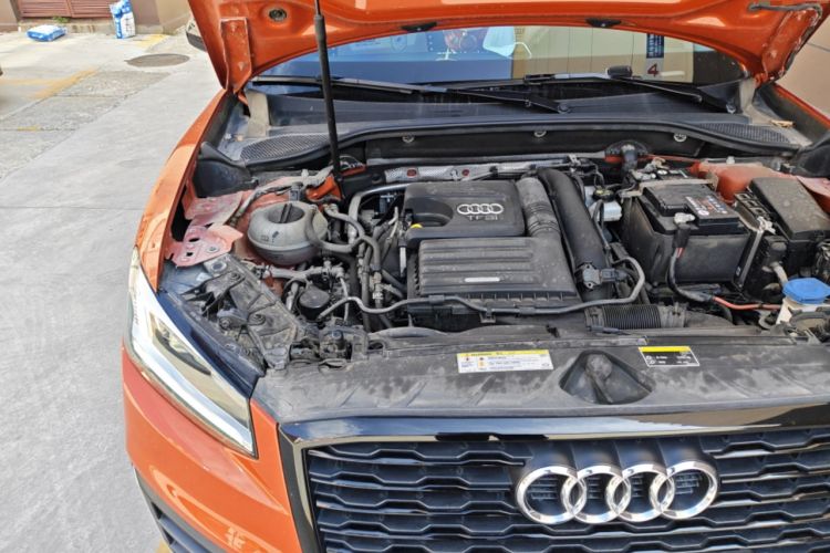 Used Audi Q2L 2020 35 TFSI Fashion Dynamic Model Engine Bay Right